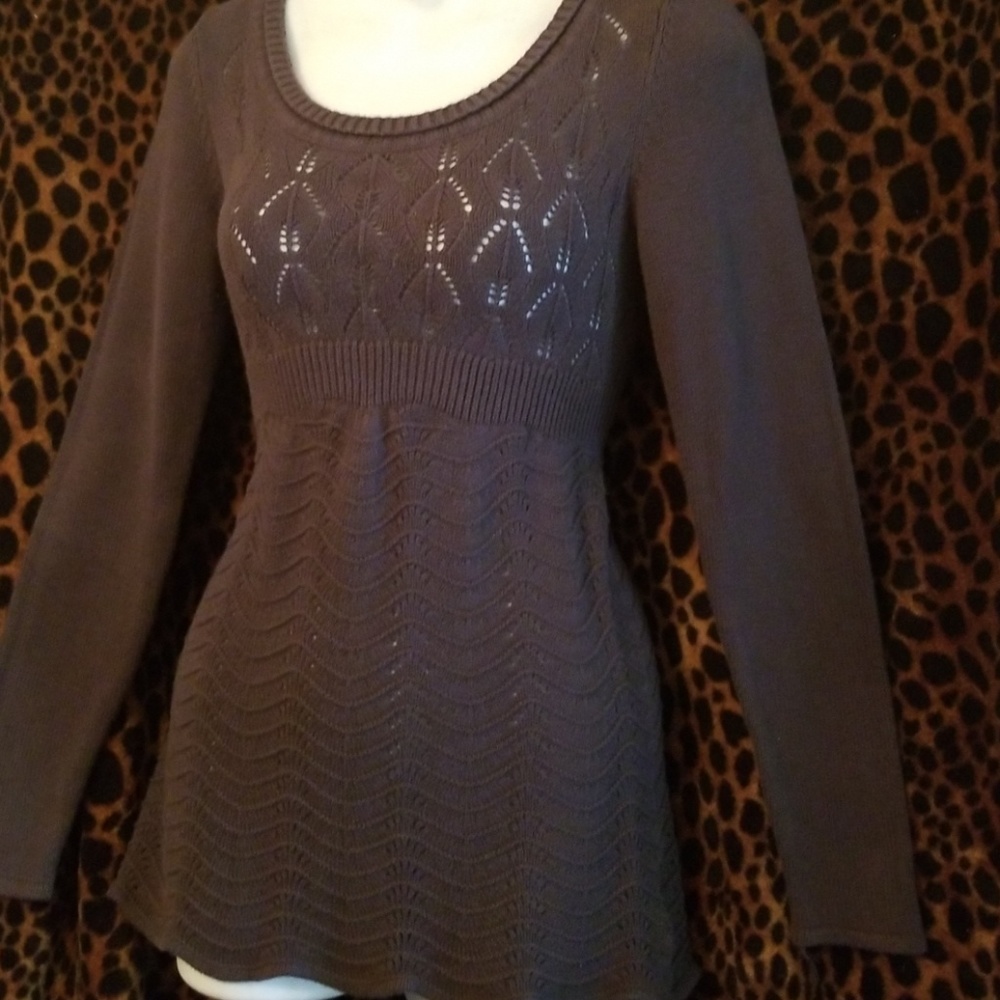 CUTE SWEATER/SHIRT - Picture 2 of 5
